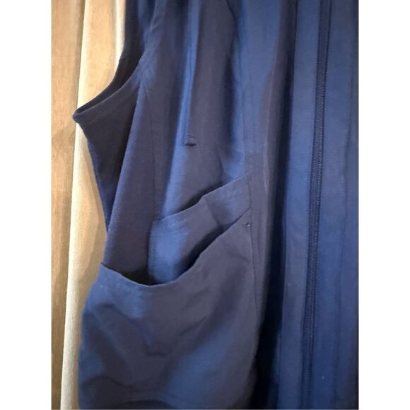 heartsoul Break On Through Women's 4-Pocket STRETCH With Removable Hoodie Scrub - Picture 2 of 8